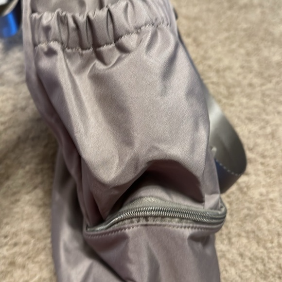 New Beyond Yoga backpack - Picture 3 of 7